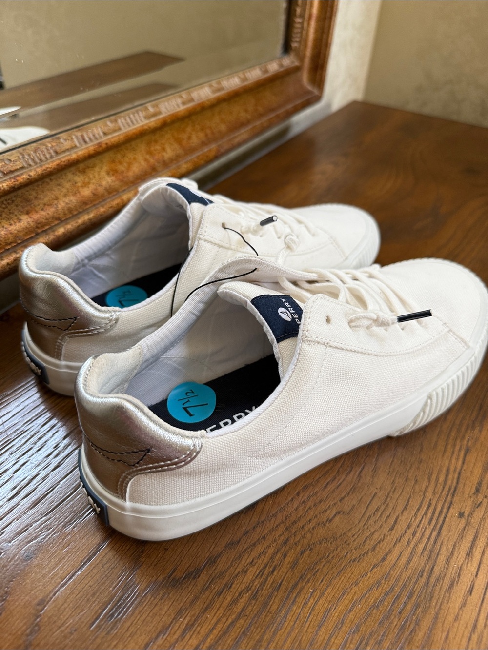 New Sperry Women’s Off-White Canvas Low-Top Sneakers. Sz 7.5. - Picture 5 of 13